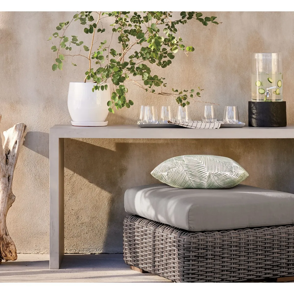 CRATE & BARREL - Dispensador de Bebidas Frias 1.5g