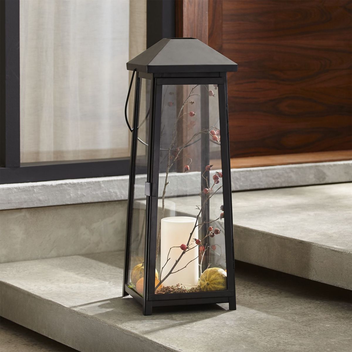 CRATE & BARREL - Farol Petaluma para Exteriores