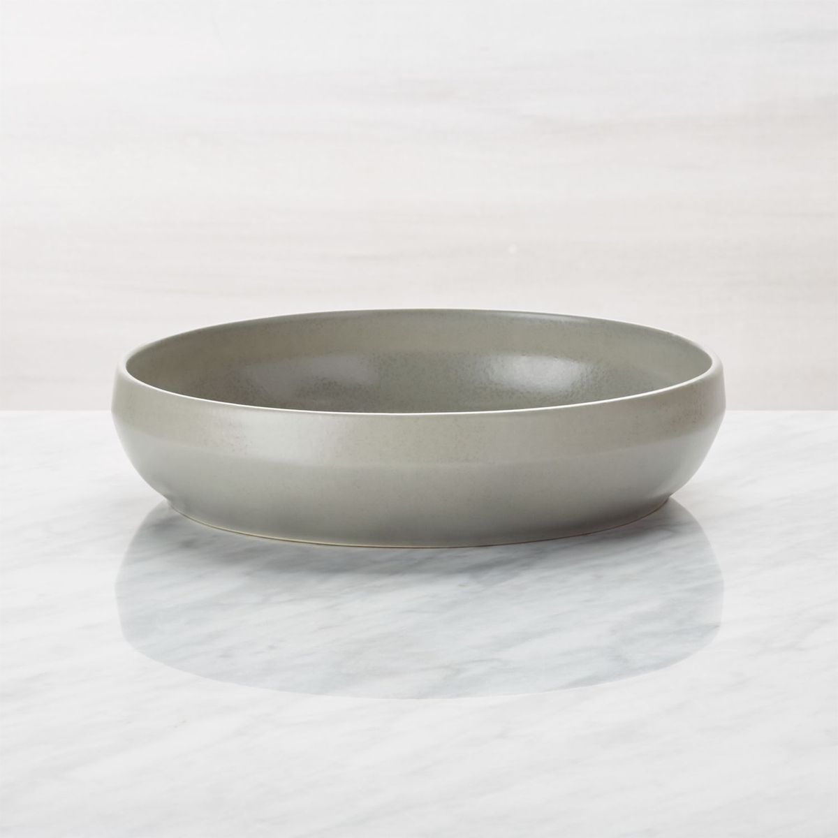 CRATE & BARREL - Bowl Bajo de Gres Visto Grey