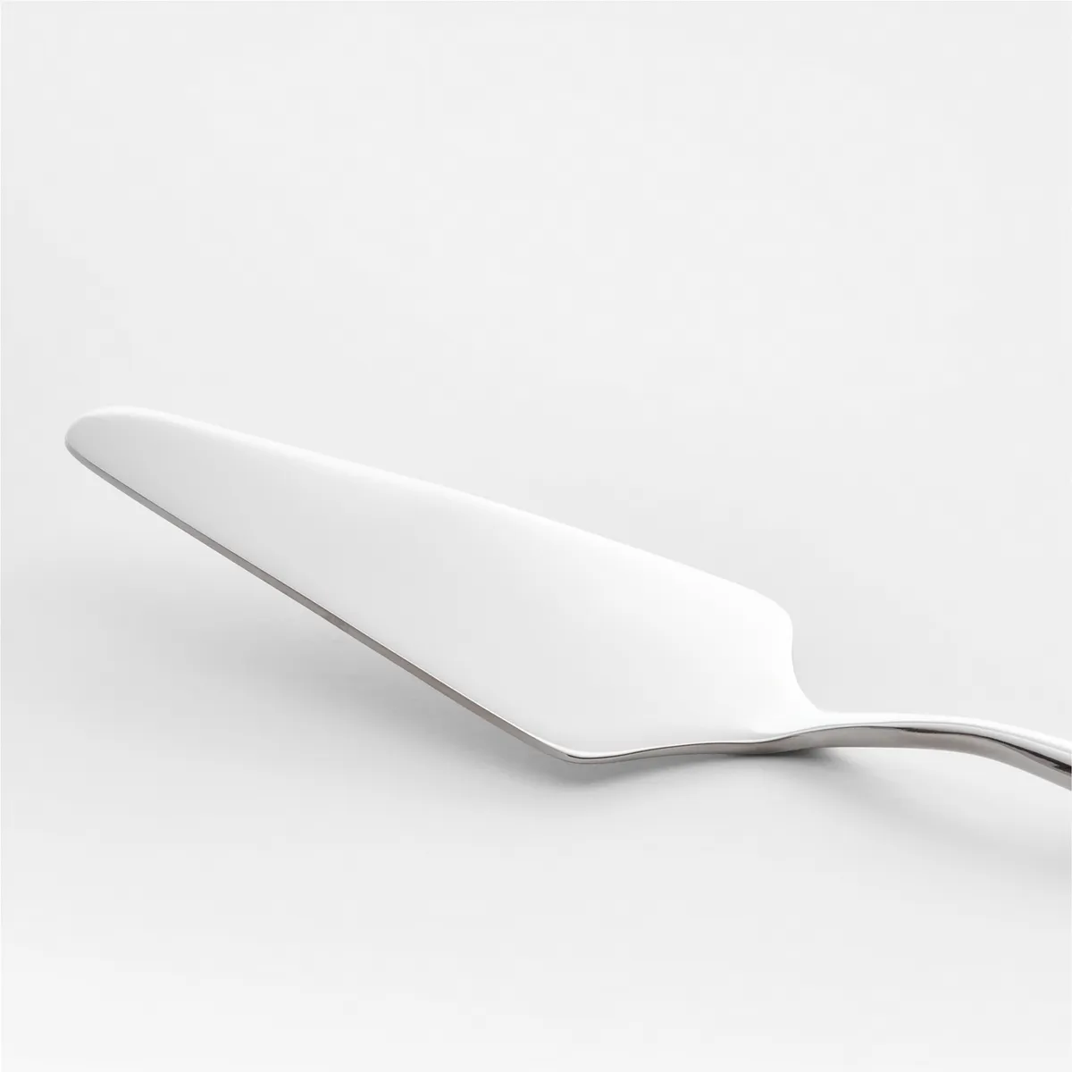 CRATE & BARREL - Espátula Metalica Para Torta