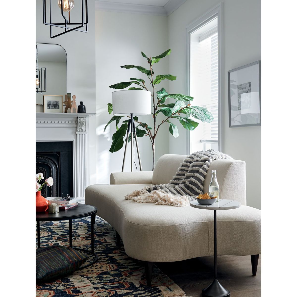 CRATE & BARREL - Mesa de Centro Knurl Pequeña