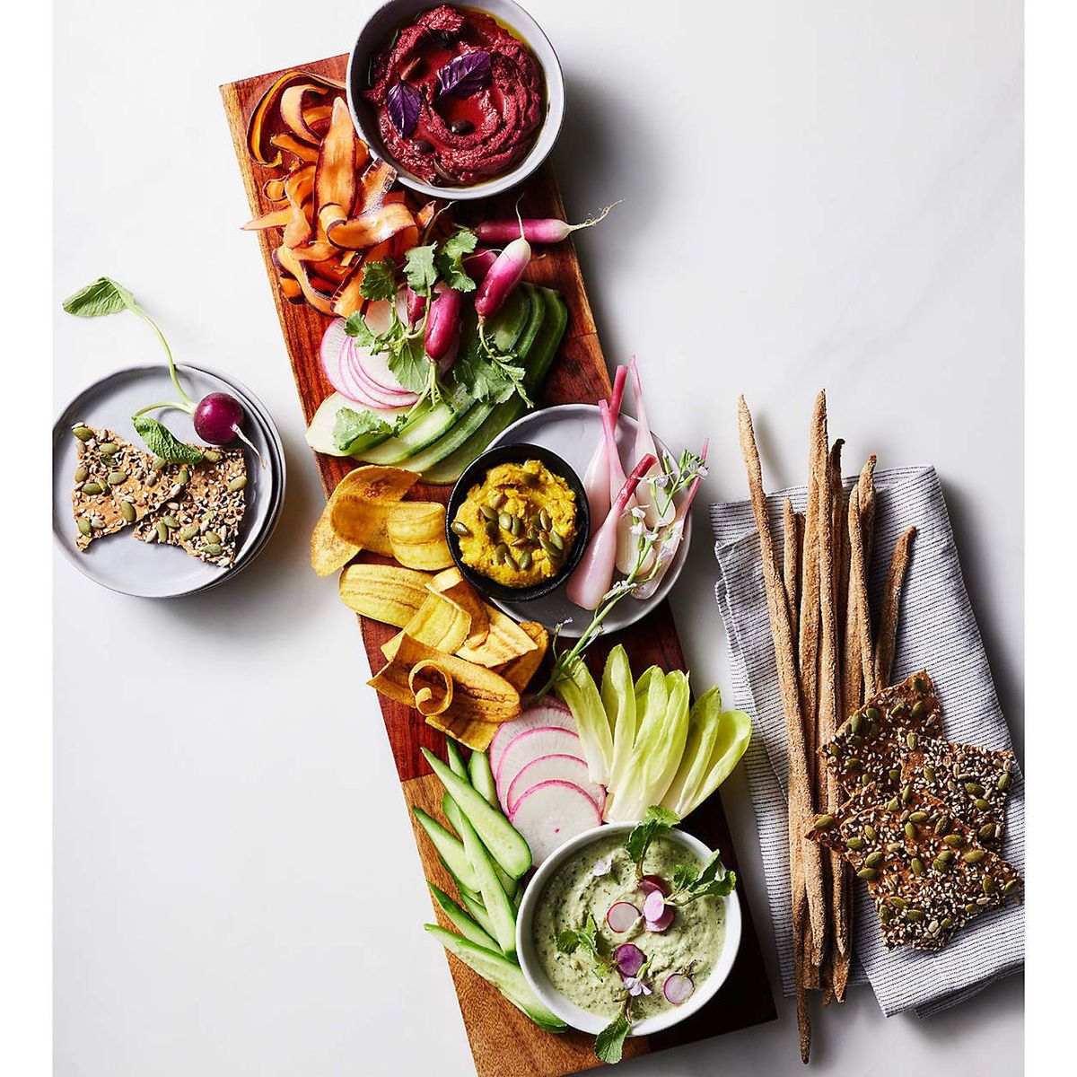 CRATE & BARREL - Tabla de Servir Carson 61cm