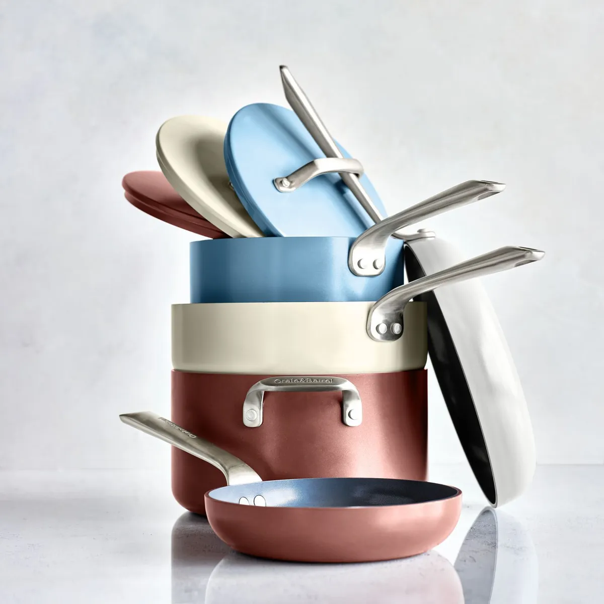 CRATE & BARREL - Juego de Ollas 8 Piezas Antiadherente de Cerámica Evencook