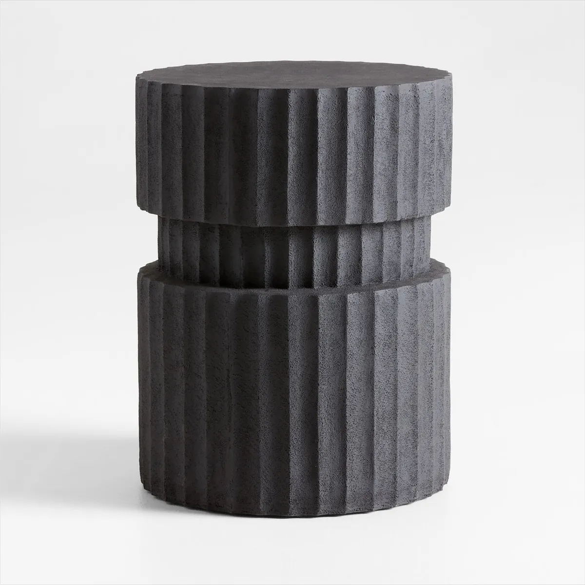 CRATE & BARREL - Mesa Auxiliar Cerca