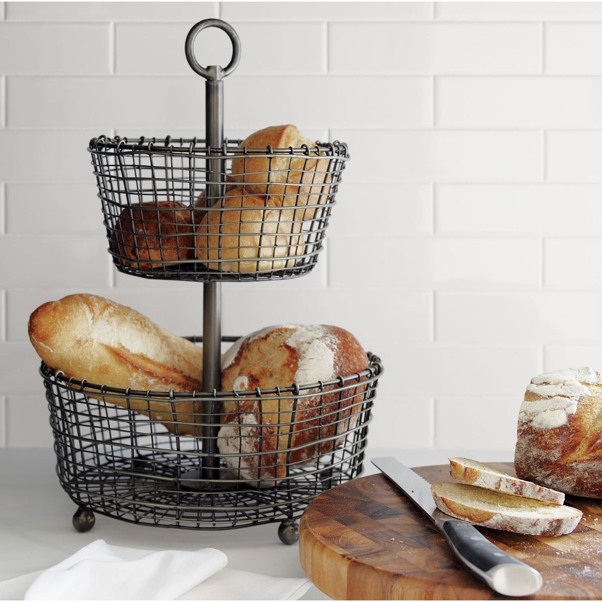 CRATE & BARREL - Canasta para Frutas Bendt 2 Niveles