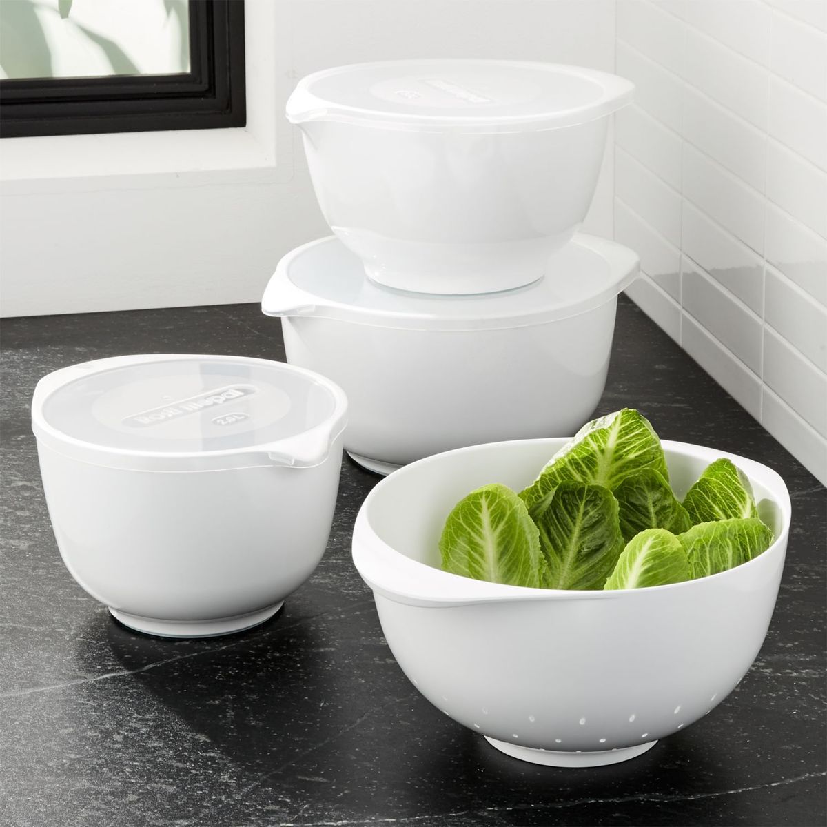 CRATE & BARREL - Bowls de Melamine con Tapa Margrethe
