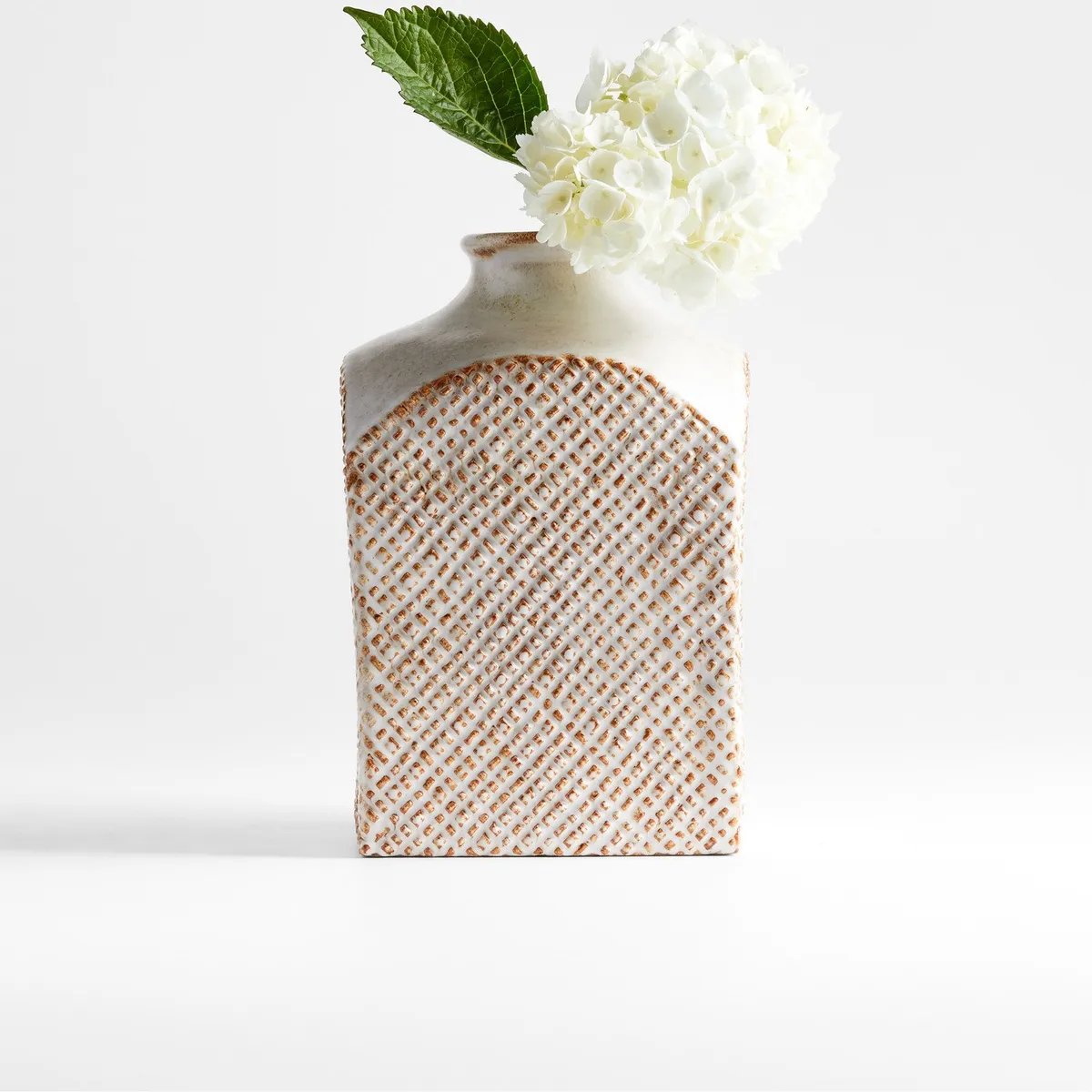 CRATE & BARREL - Jarrón Nikko 24cm