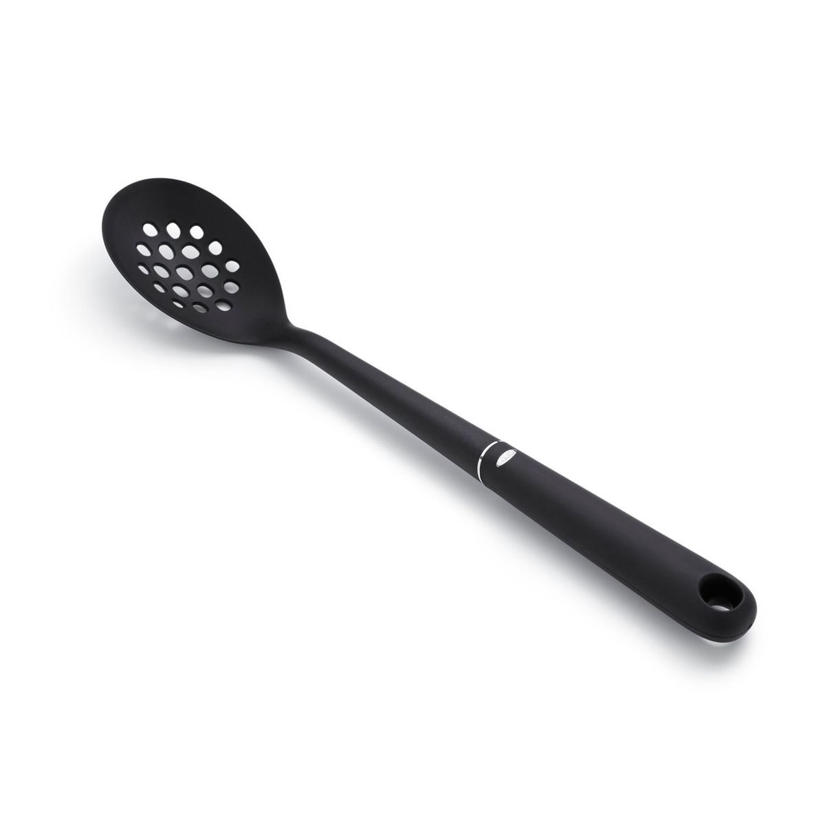 CRATE & BARREL - Cucharón Ranurado de Nylon OXO