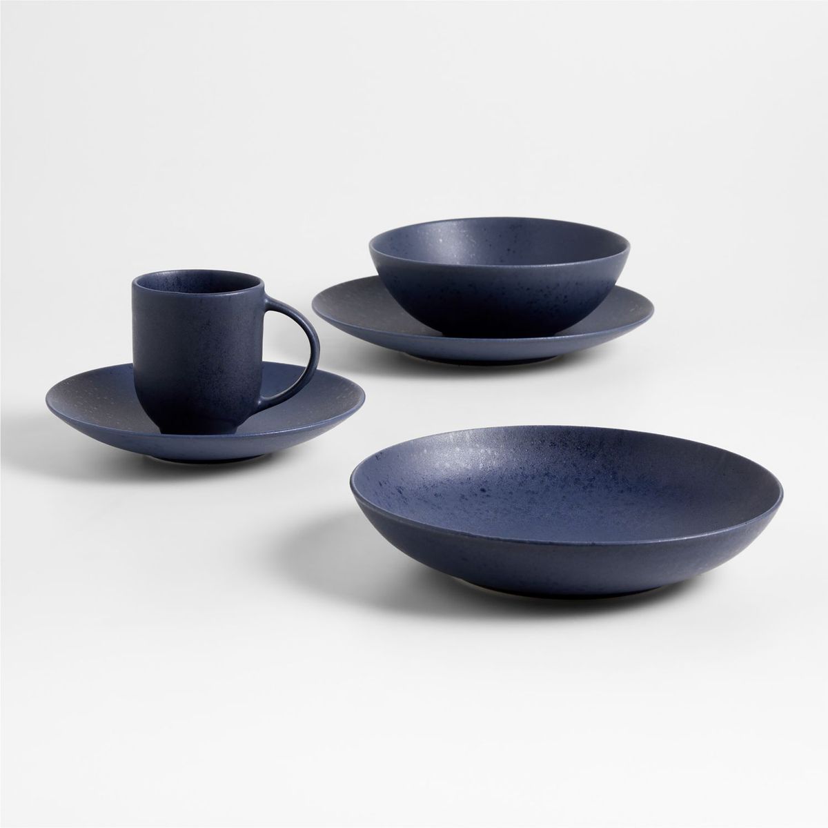CRATE & BARREL - Plato De Fondo Craft 28cm
