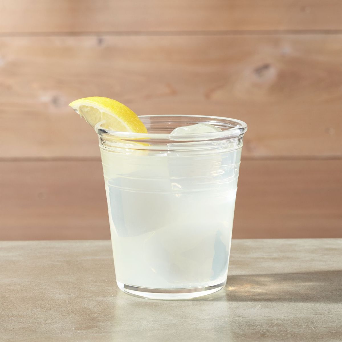 CRATE & BARREL - Vaso de Acrílico 8oz. Swirl