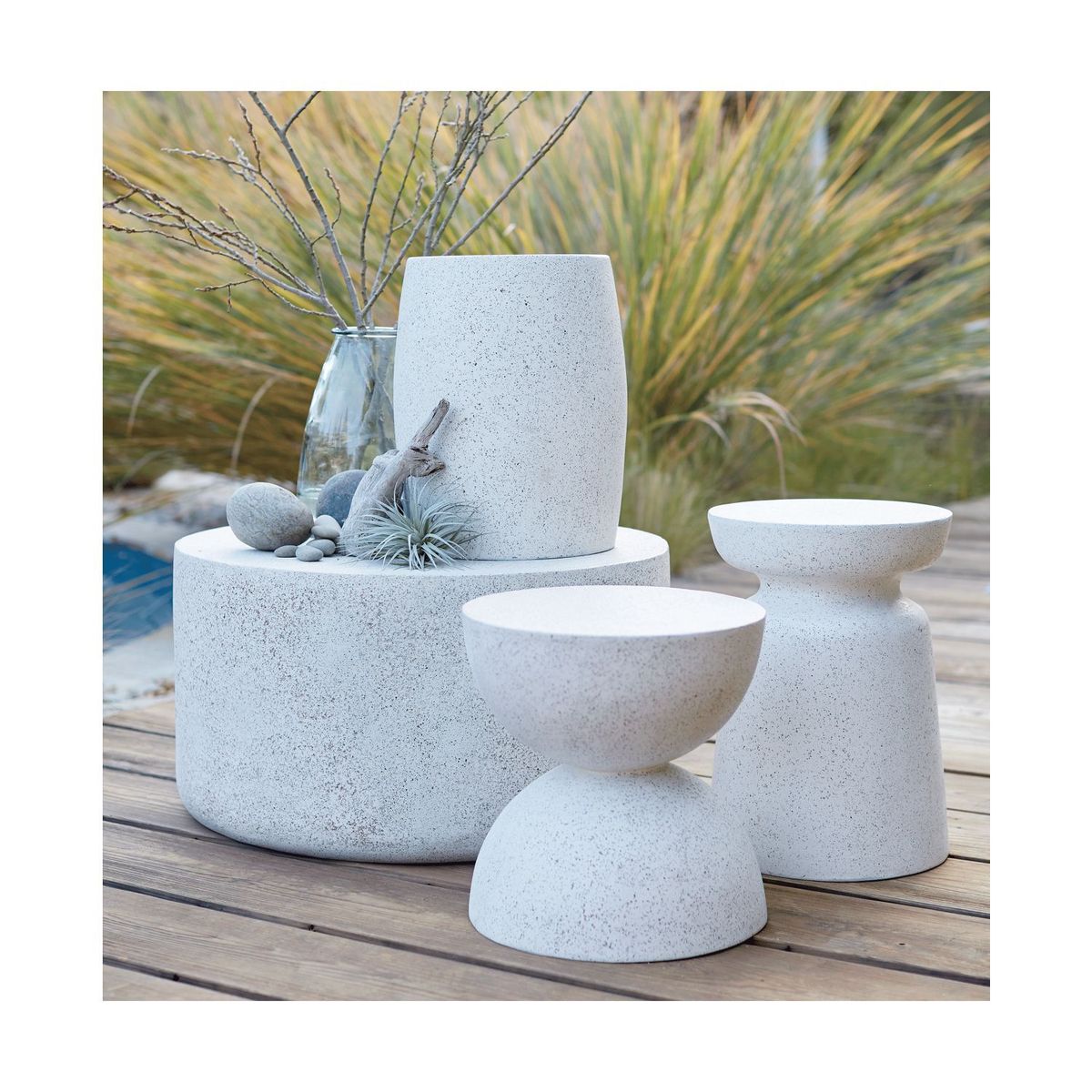 CRATE & BARREL - Mesa de Café Millestone