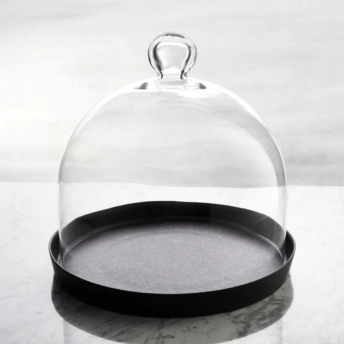 CRATE & BARREL - Servidor Con Domo De Vidrio Baird 