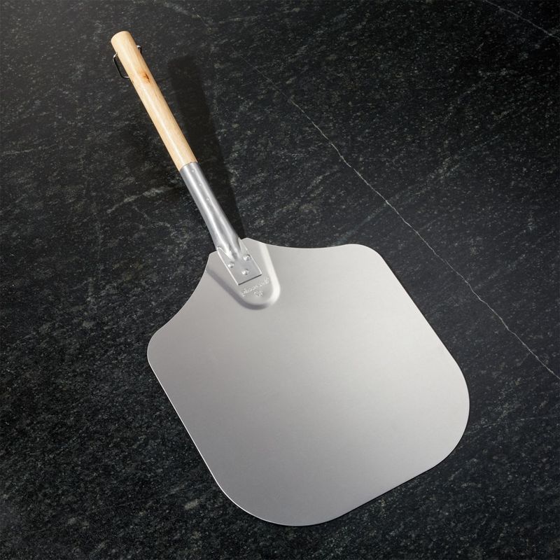CRATE & BARREL - Espátula de Metal para Pizza