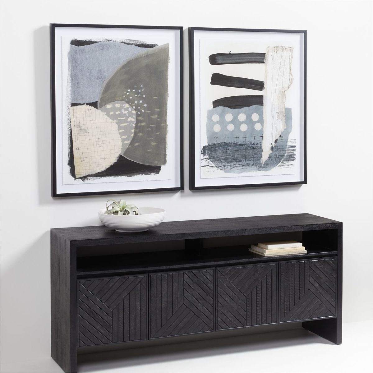 CRATE & BARREL - Aparador Dunewood de Madera de Mango 4 Puertas