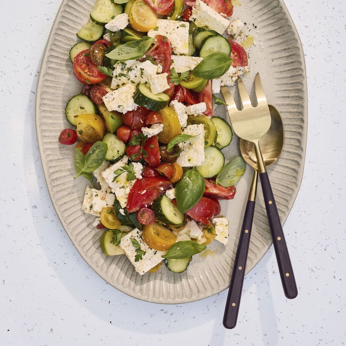 CRATE & BARREL - Piezas De Servir By Gaby Dalkin