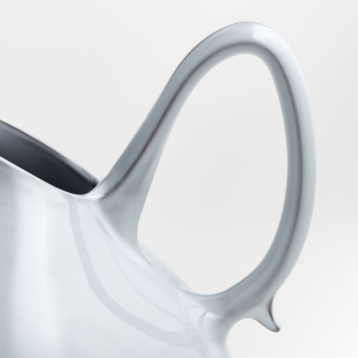 CRATE & BARREL - Jarra de Porcelana Lira White