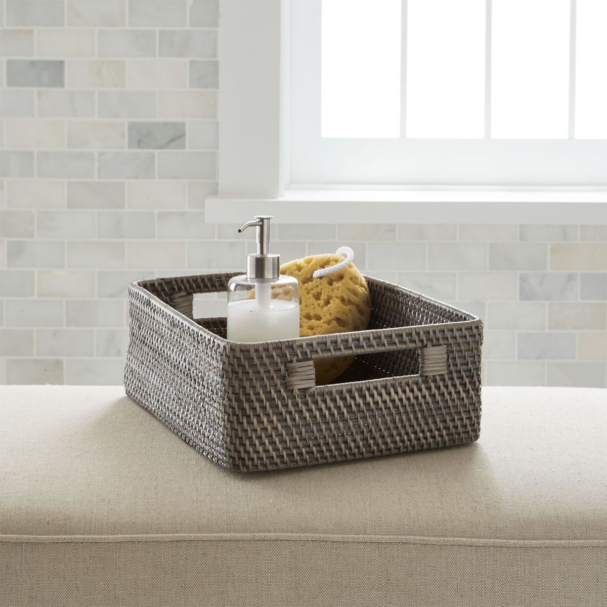 CRATE & BARREL - Caja Baja Sin Tapa Sedona Gris