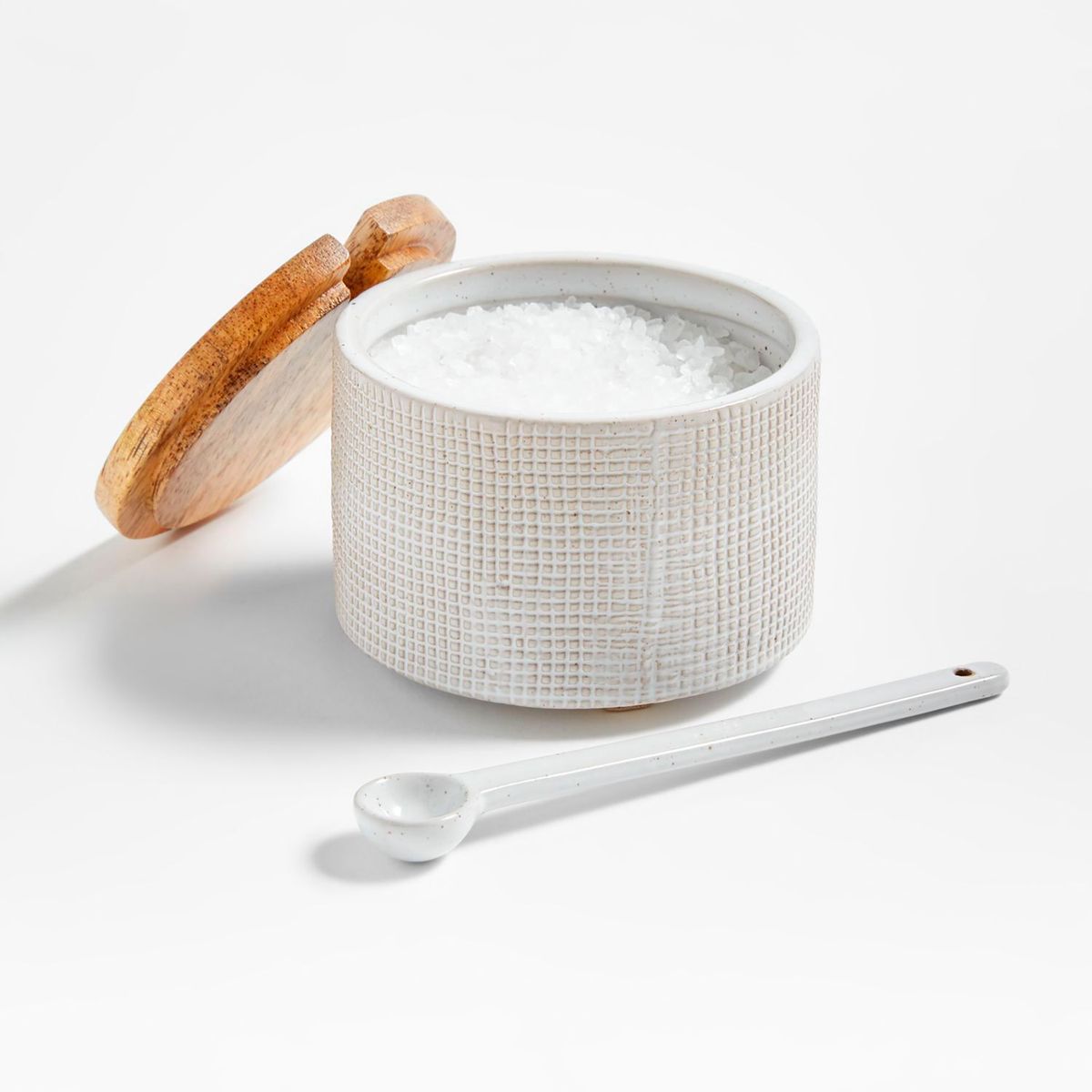 CRATE & BARREL - Salero Ena con Cucharita Blanco