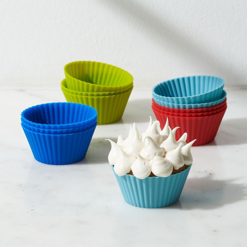 CRATE & BARREL - Set de Pirotines 12 Piezas de Silicona Multicolor para Hornear