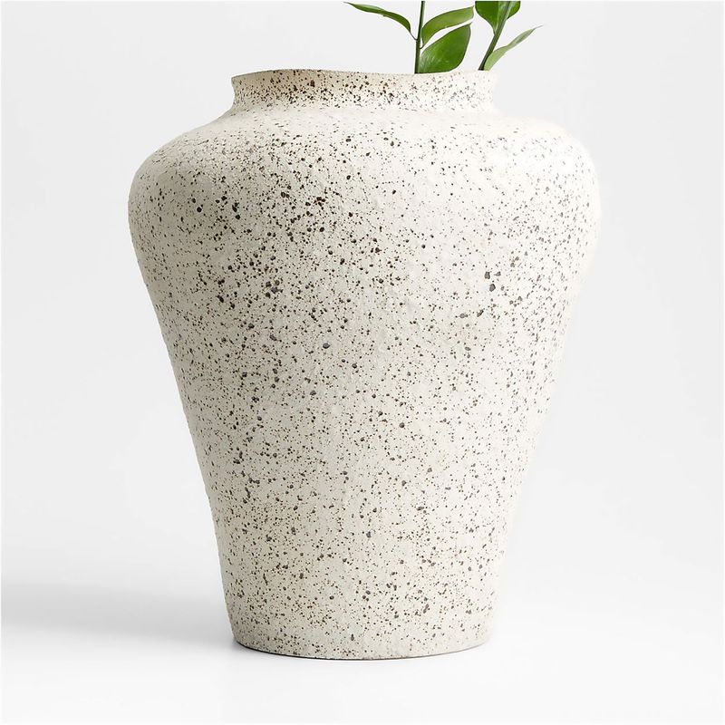 CRATE & BARREL - Florero Blanco Poe con Esmalte Volcánico 41cm