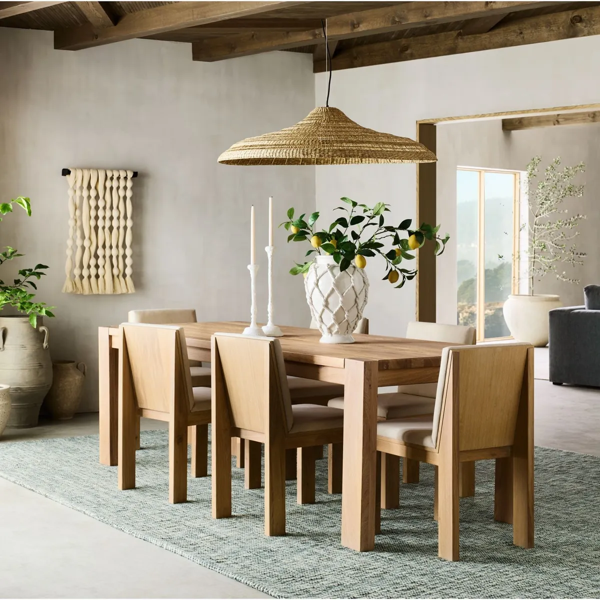 CRATE & BARREL - Mesa de Comedor Terra de Madera Maciza de Roble Blanco Natural (6 a 8 Puestos)