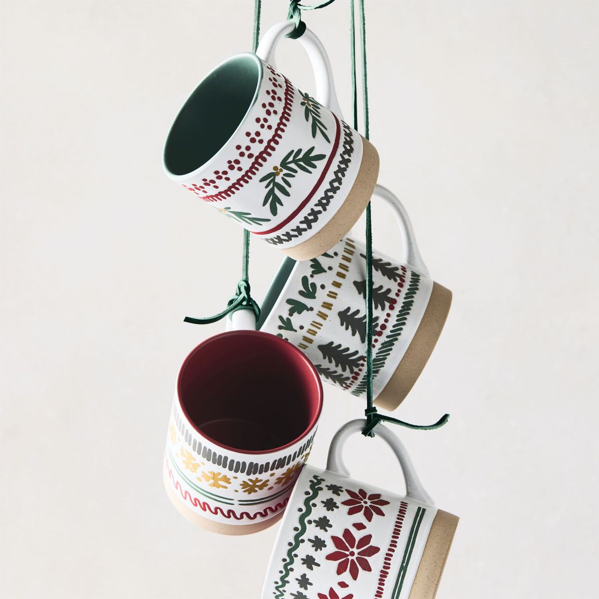 CRATE & BARREL - Set De 4 Tazas Navideñas