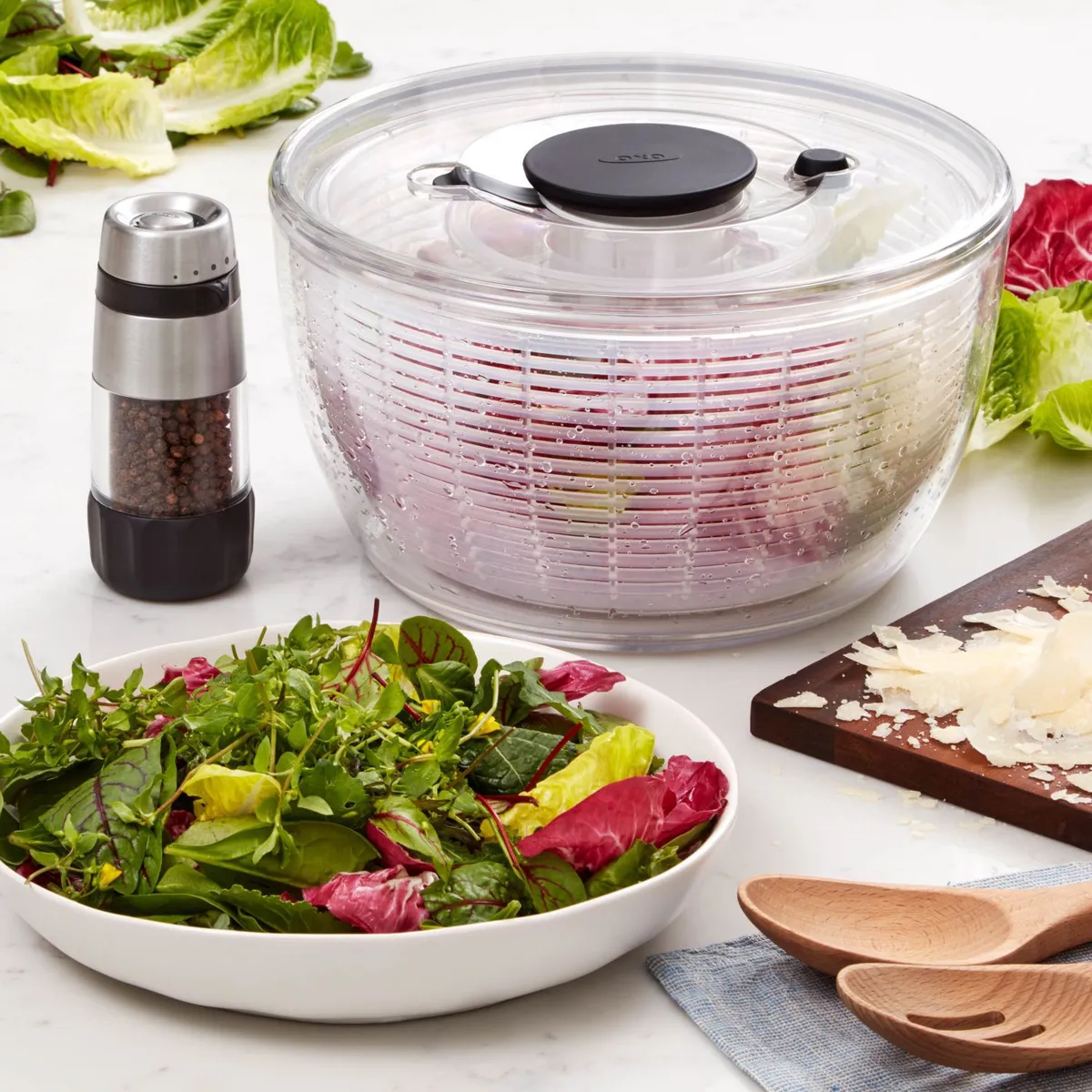 CRATE & BARREL - Centrifuga de Vegetales Grande OXO