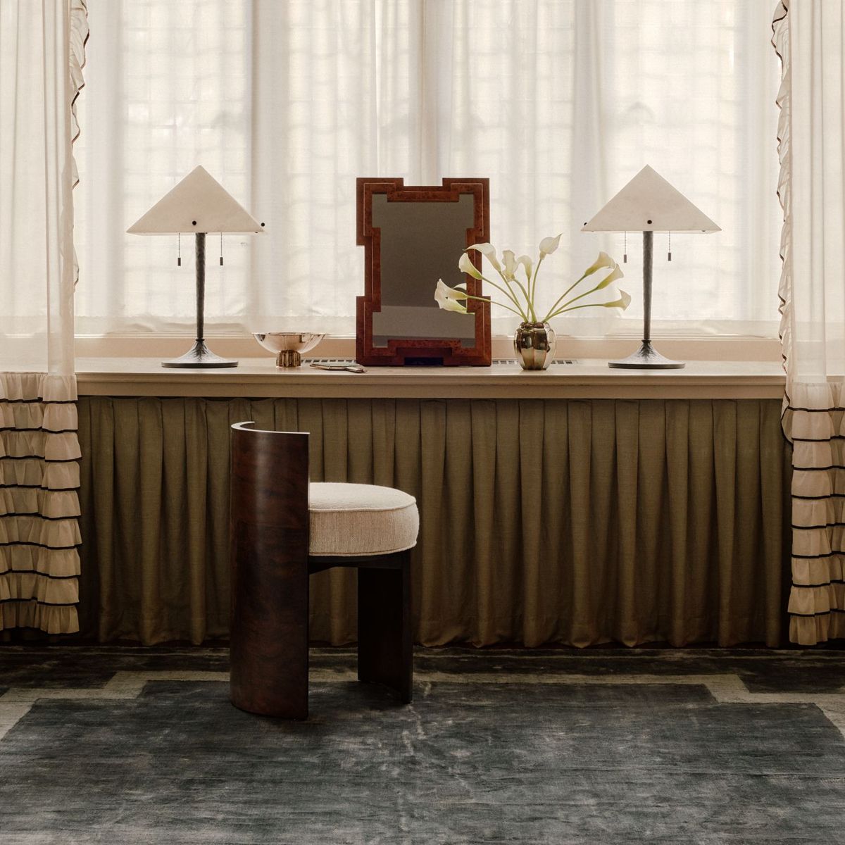 CRATE & BARREL - Espejos de Tocador Memini By Athena Calderone 66x91cm