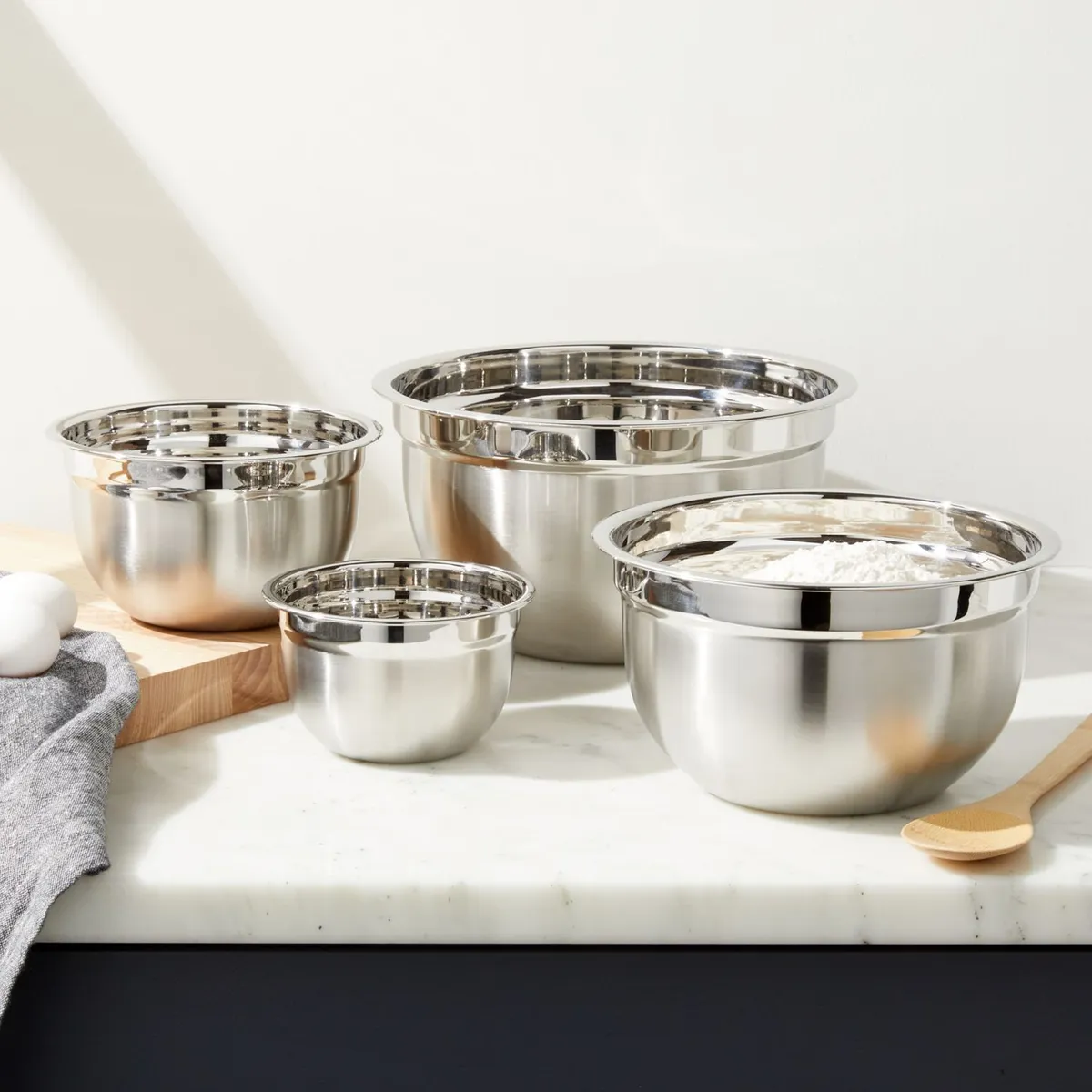 CRATE & BARREL - Set de 4 Bowls de Acero Inoxidable