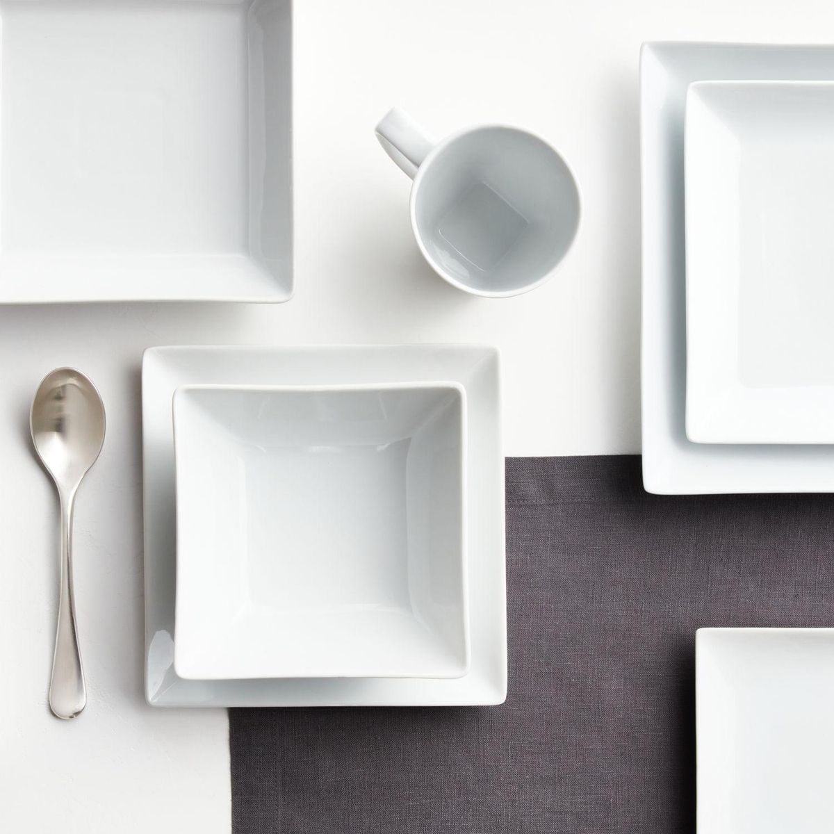 CRATE & BARREL - Bowl Bajo Court