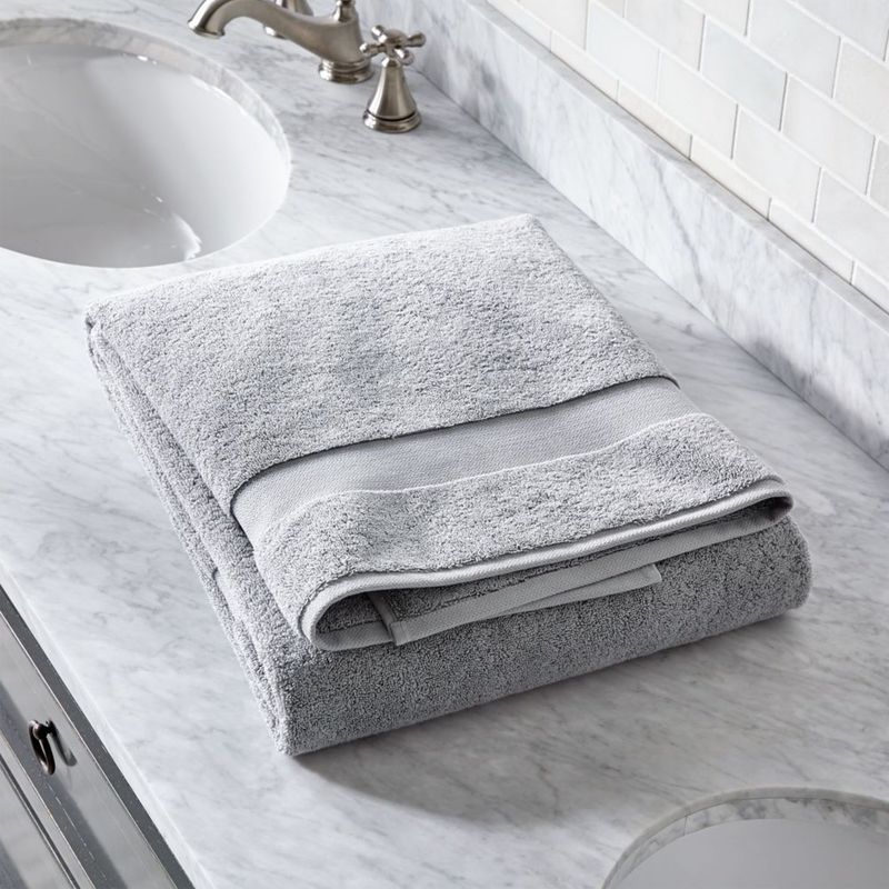 CRATE & BARREL - Toalla Extra Baño Gris 100% Algodón Turco 800gr