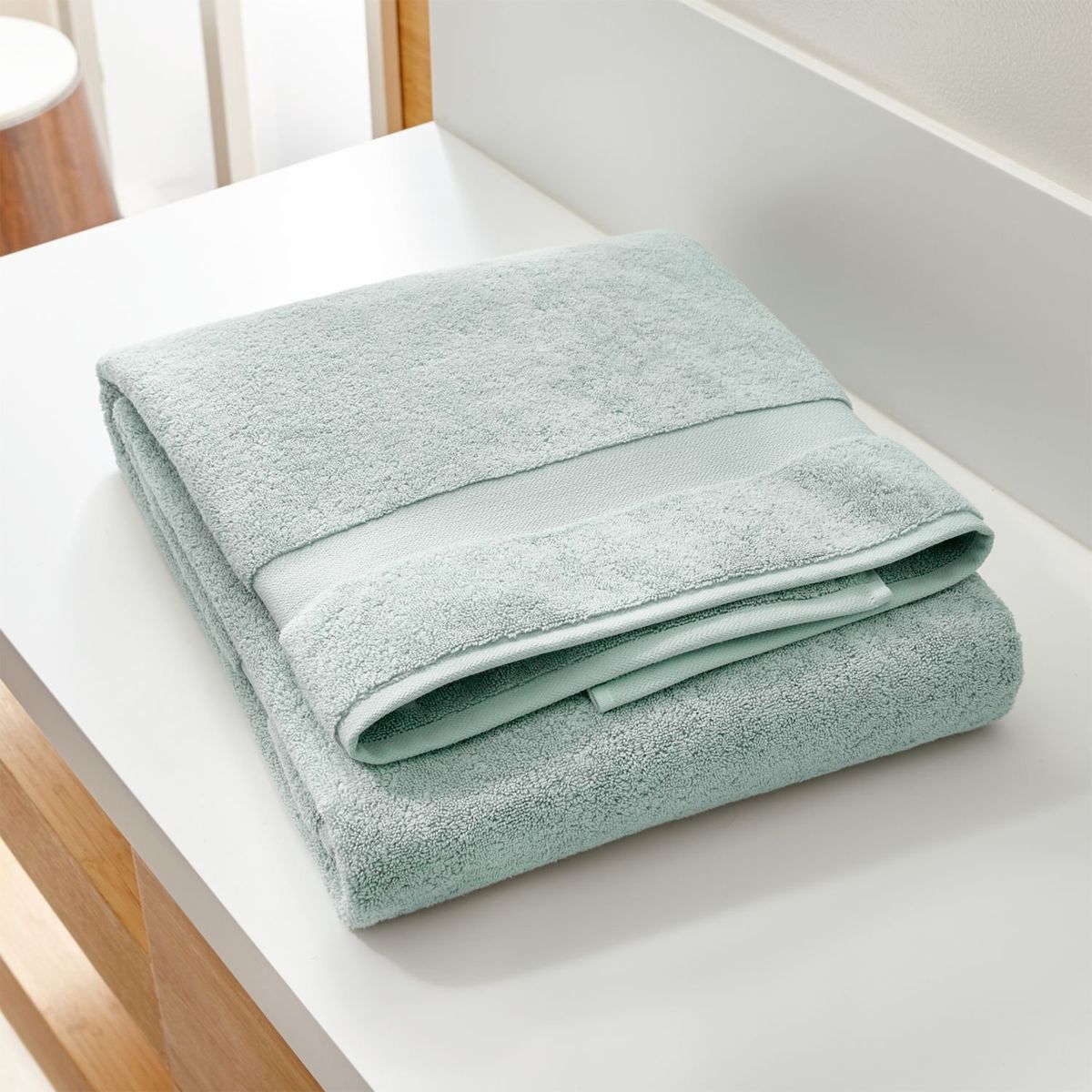CRATE & BARREL - Toalla de Baño Gris 100% Algodón Turco 800gr