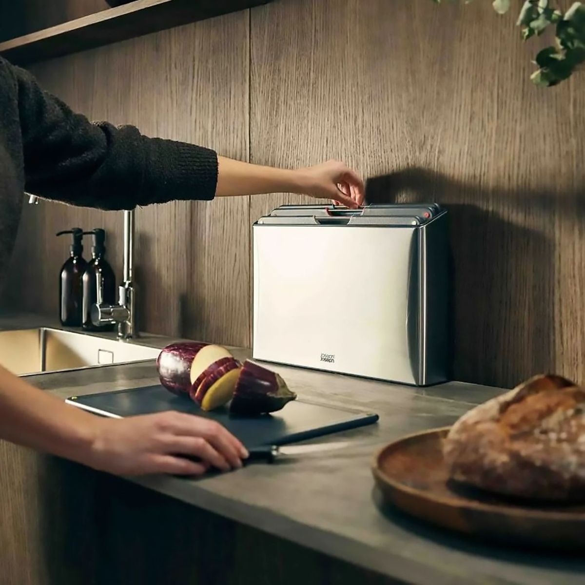 CRATE & BARREL - Set de 4 Tablas de Picar Folio Acero JOSEPH JOSEPH