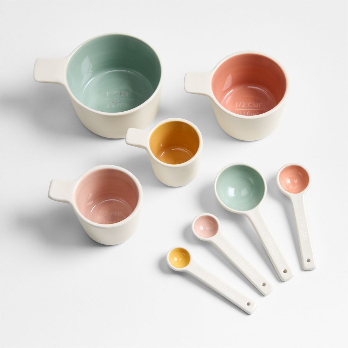 CRATE & BARREL - Set De 4 Tazas Medidoras Bloom