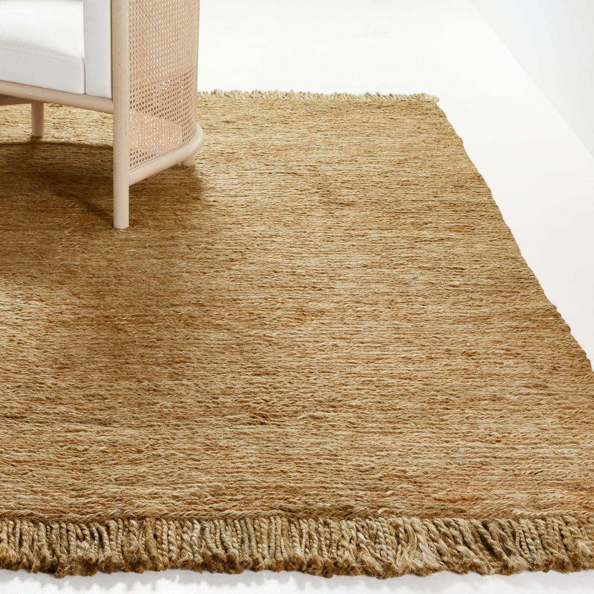 CRATE & BARREL - Alfombra De Yute Yuma Fringed Natural 152x244cm