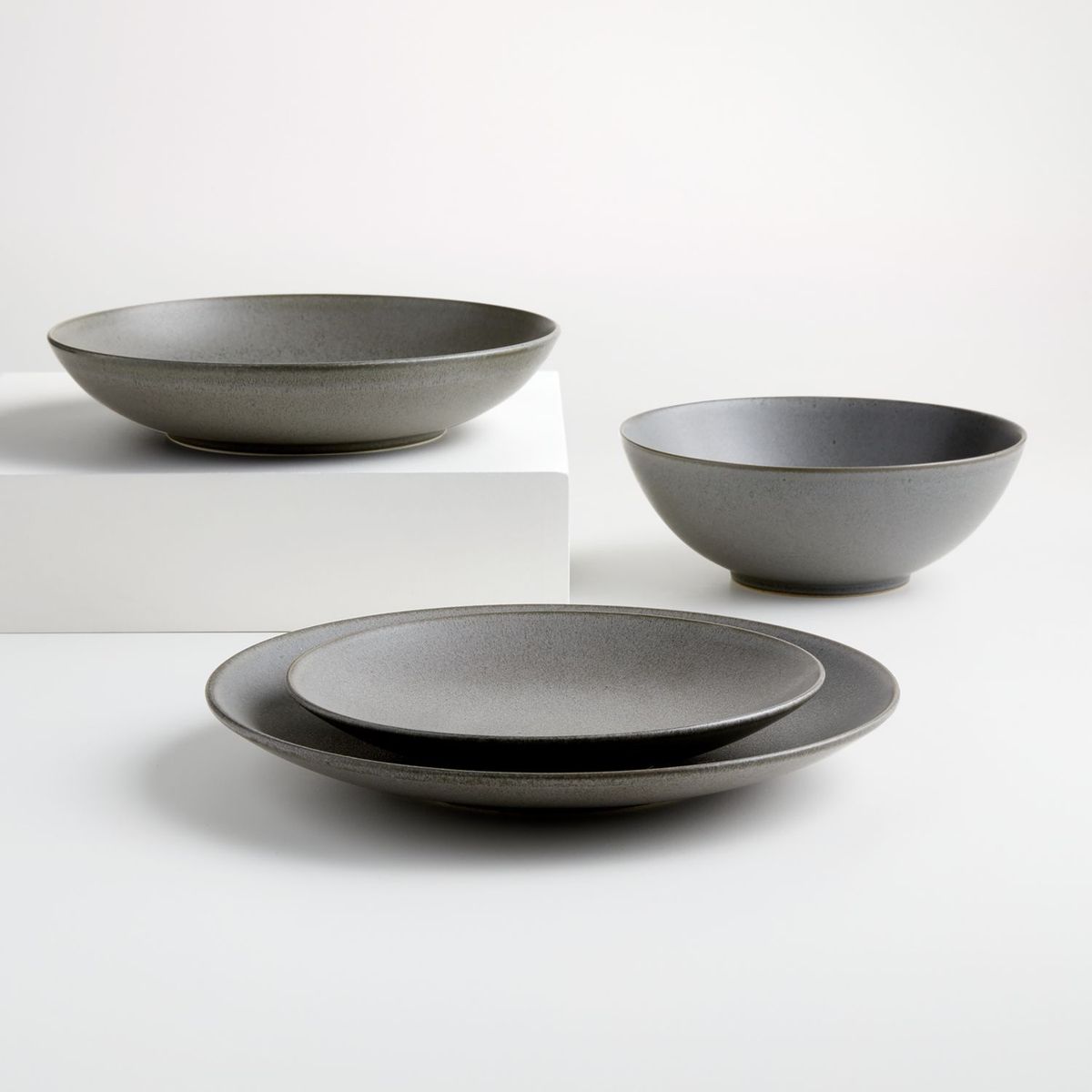 CRATE & BARREL - Bowl Craft Charcoal