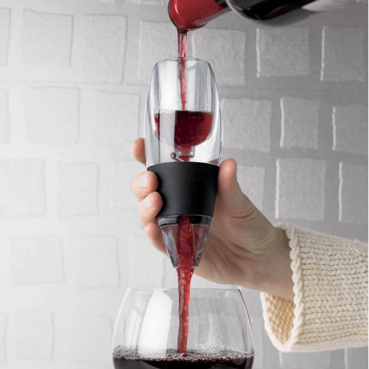 CRATE & BARREL - Aireador de Vino Tinto Vinturi