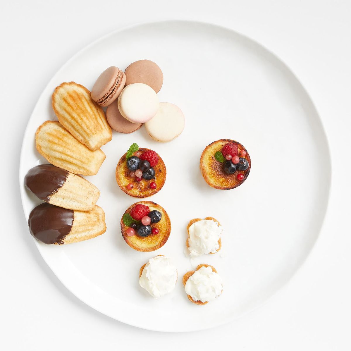 CRATE & BARREL - Fuente Redonda Mercer White