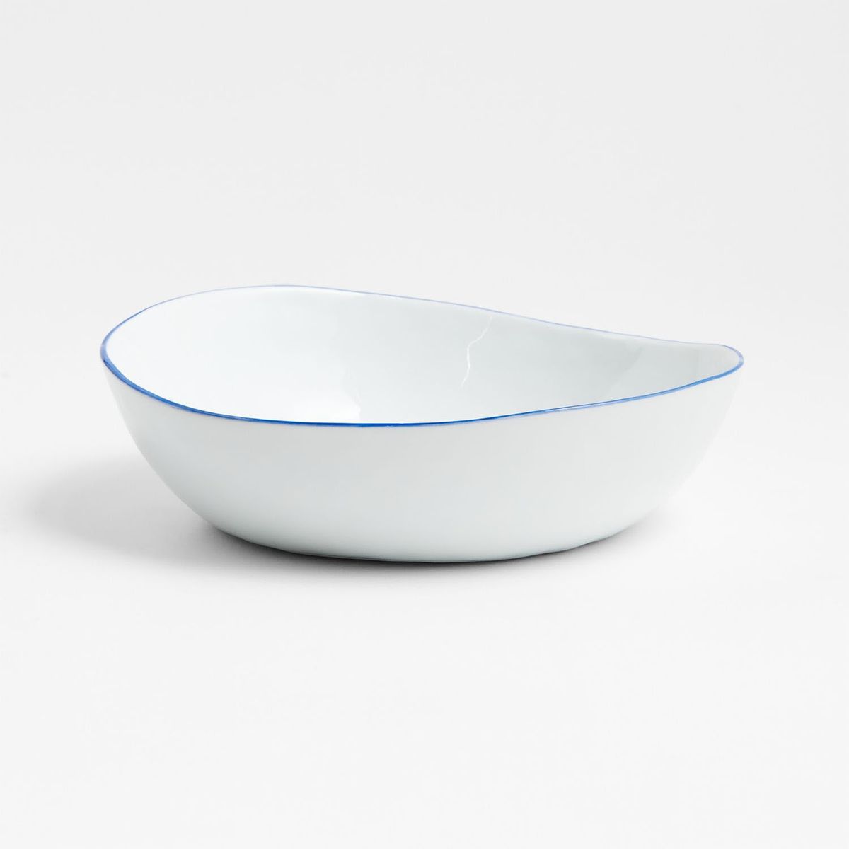 CRATE & BARREL - Bowl Bajo Mercer Blue Rim