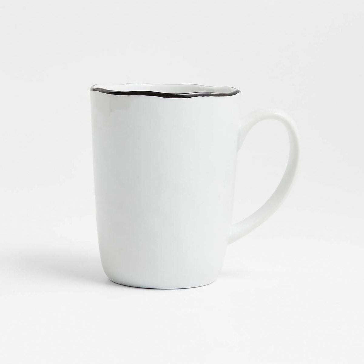 CRATE & BARREL - Taza De Porcelana Con Borde Negro Mercer