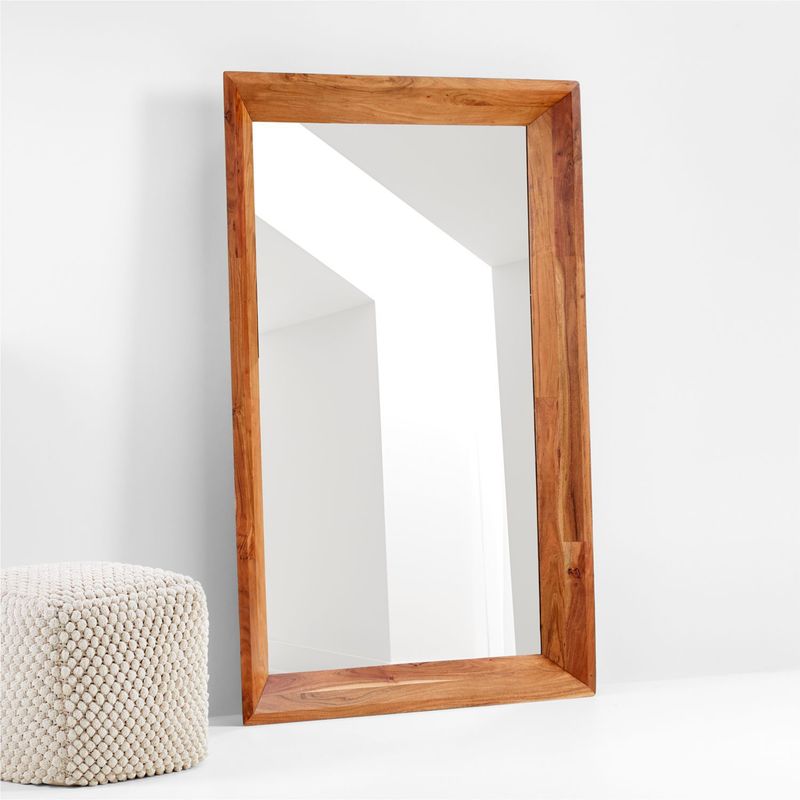 CRATE & BARREL - Espejo de Piso Soloman de Madera Acacia