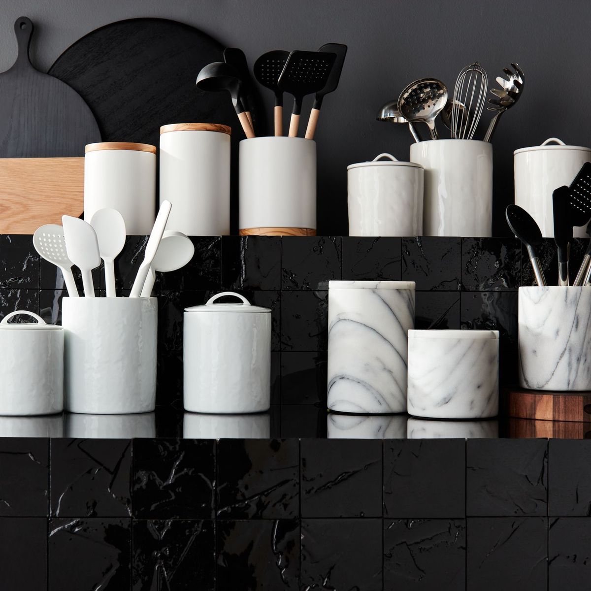 CRATE & BARREL - Porta Utensilios de Cerámica Mate Olivewood