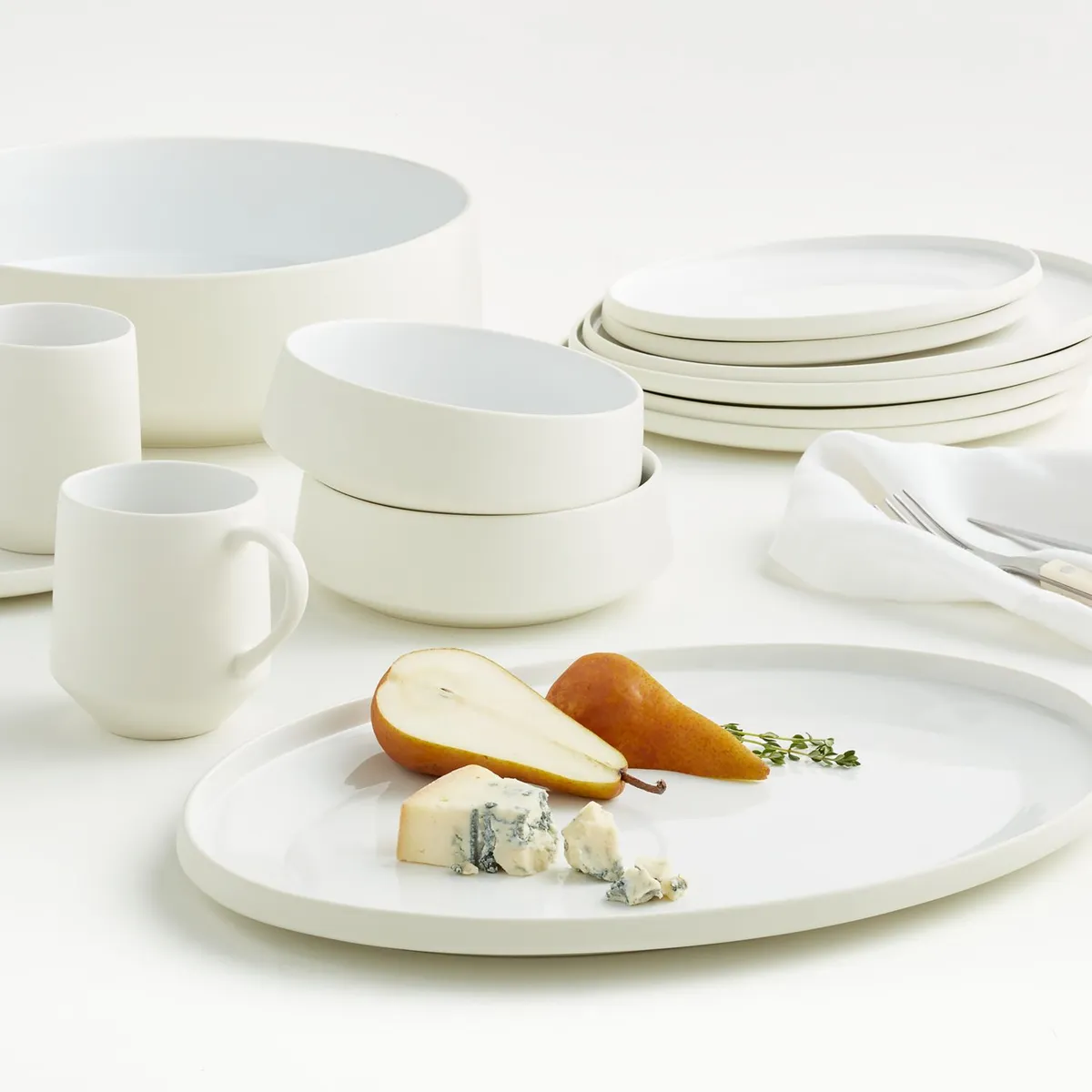 CRATE & BARREL - Bowl Tour De Porcelana