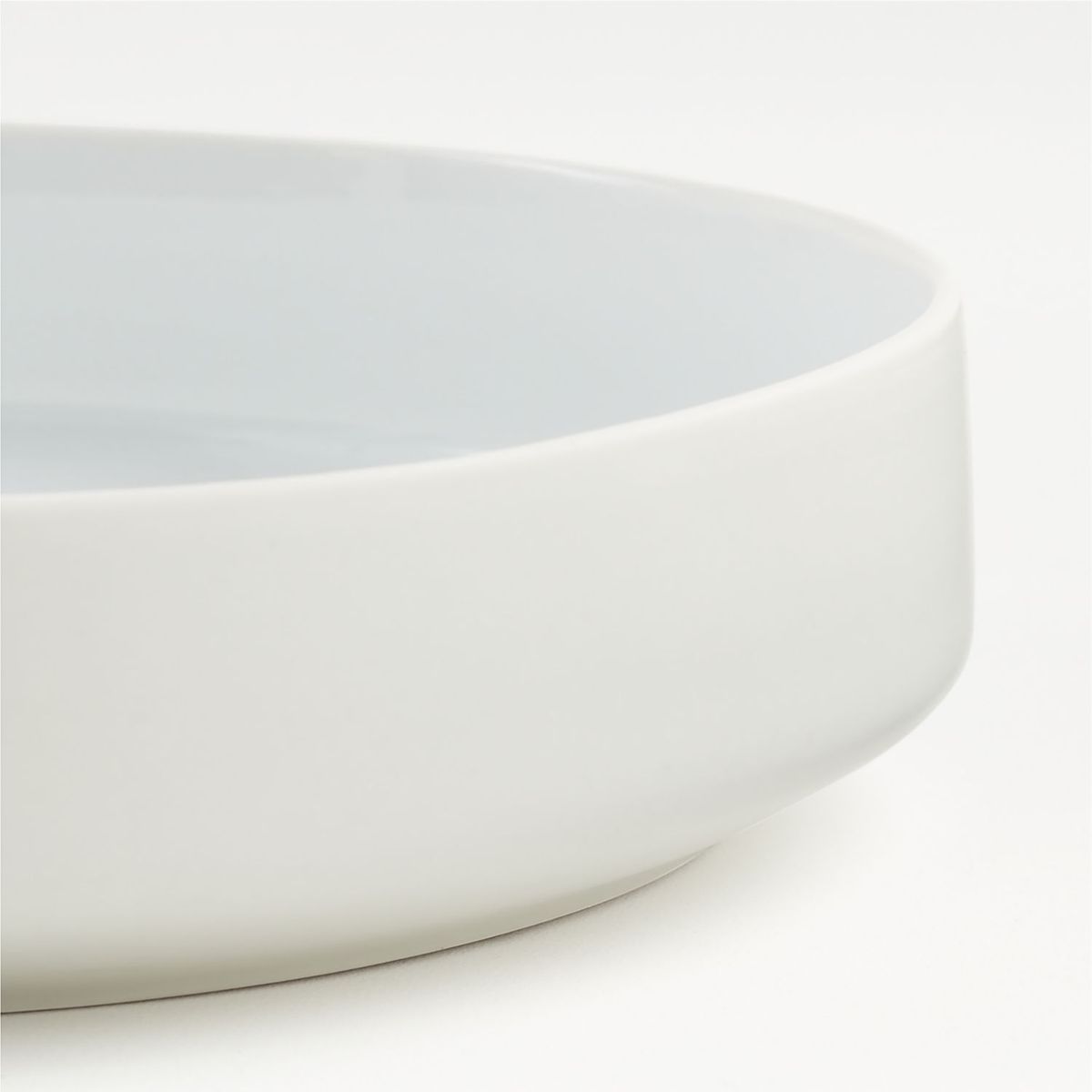 CRATE & BARREL - Bowl Bajo Tour De Porcelana