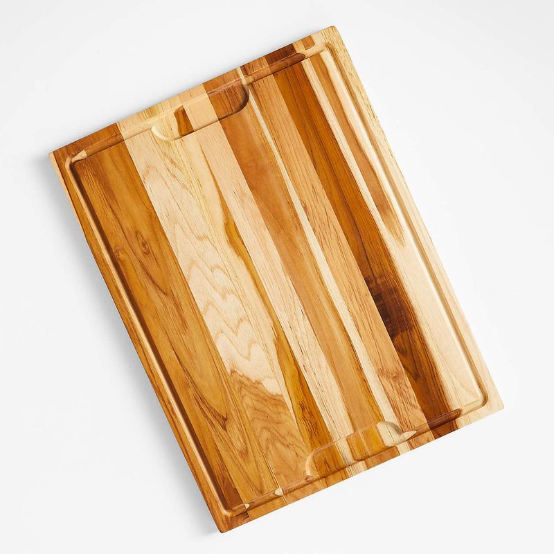 CRATE & BARREL - Tabla de Picar Reversible de Madera de Teca