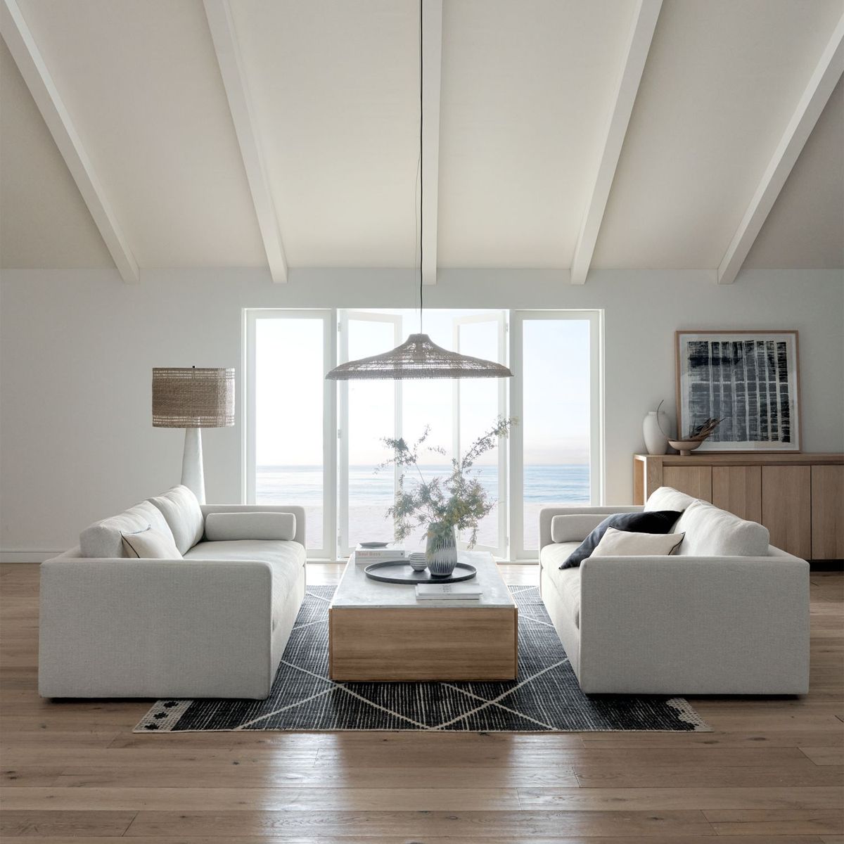 CRATE & BARREL - Mesa de Centro Troupe de Mármol con Estructura de Madera de Pino Natural