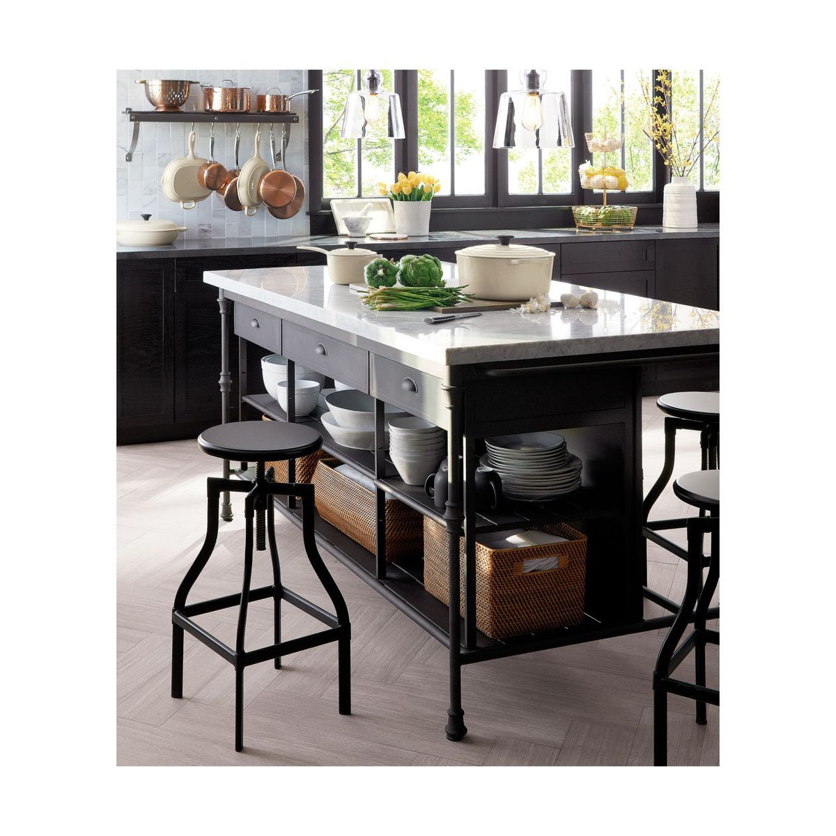 CRATE & BARREL - Canasta Sedona Pequeña Miel