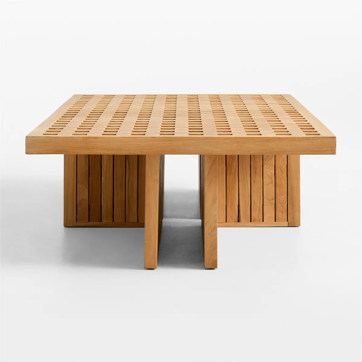CRATE & BARREL - Mesa De Centro Para Exterior Bali