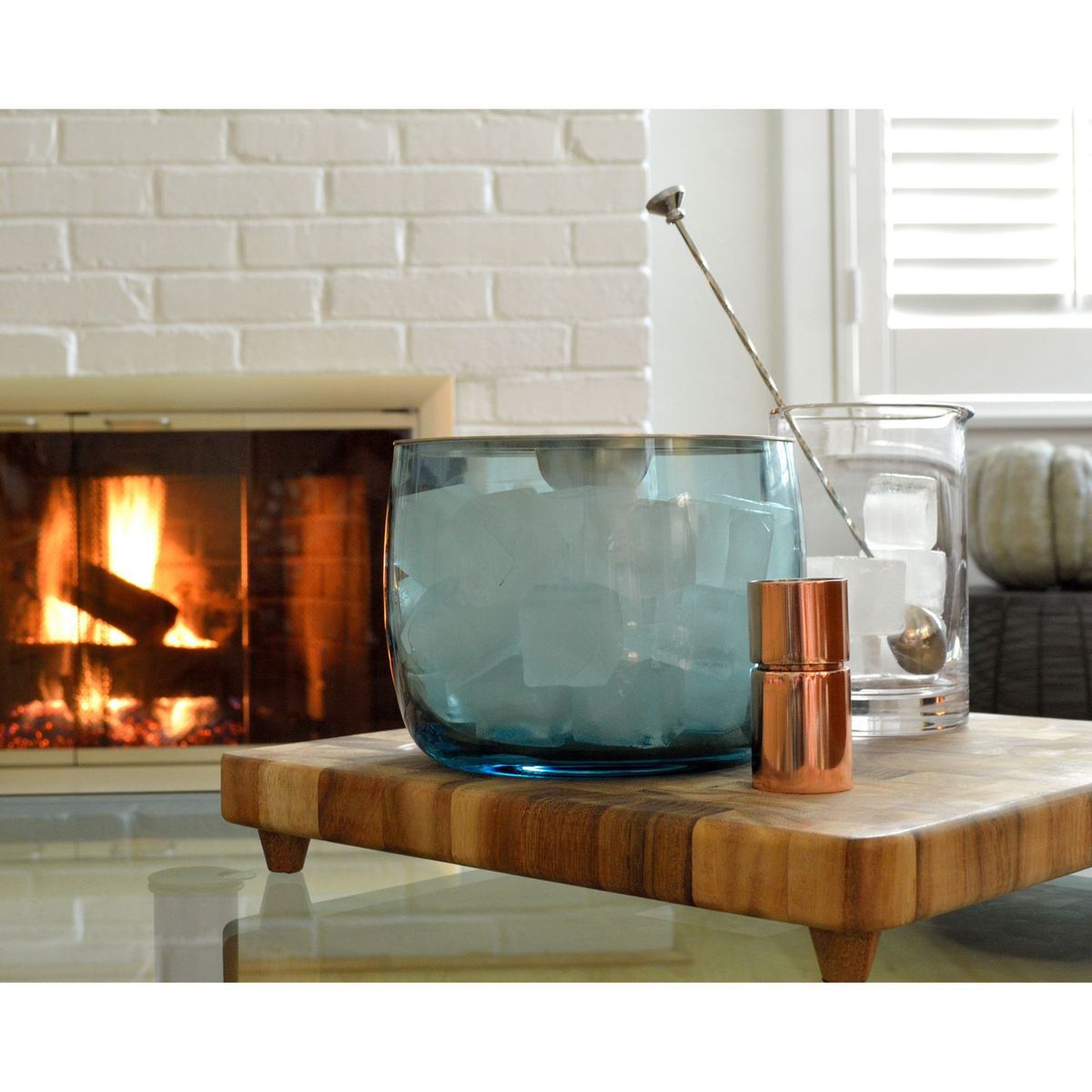 CRATE & BARREL - Vaso Mezclador de Cocteles KROSNO