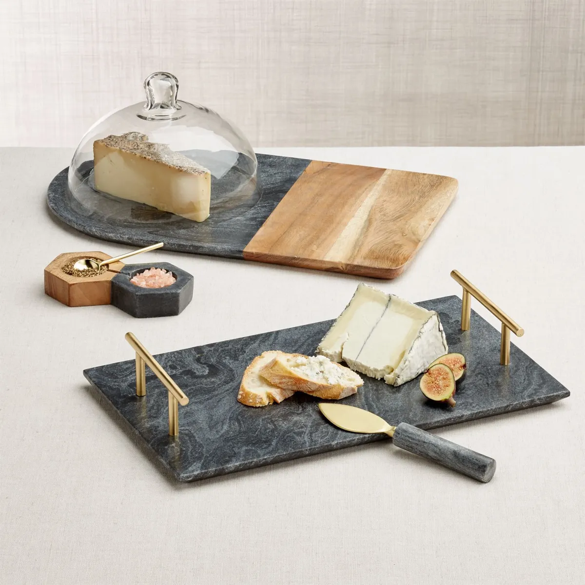 CRATE & BARREL - Tabla De Servir Con Asas Hayes